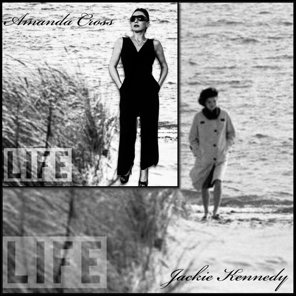 One of My Fav Icons, Jackie O. 💚💙💜💋♾ - Picture 2 of 8